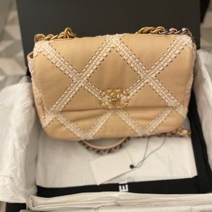 Chanel Medium 19 Flap Bag